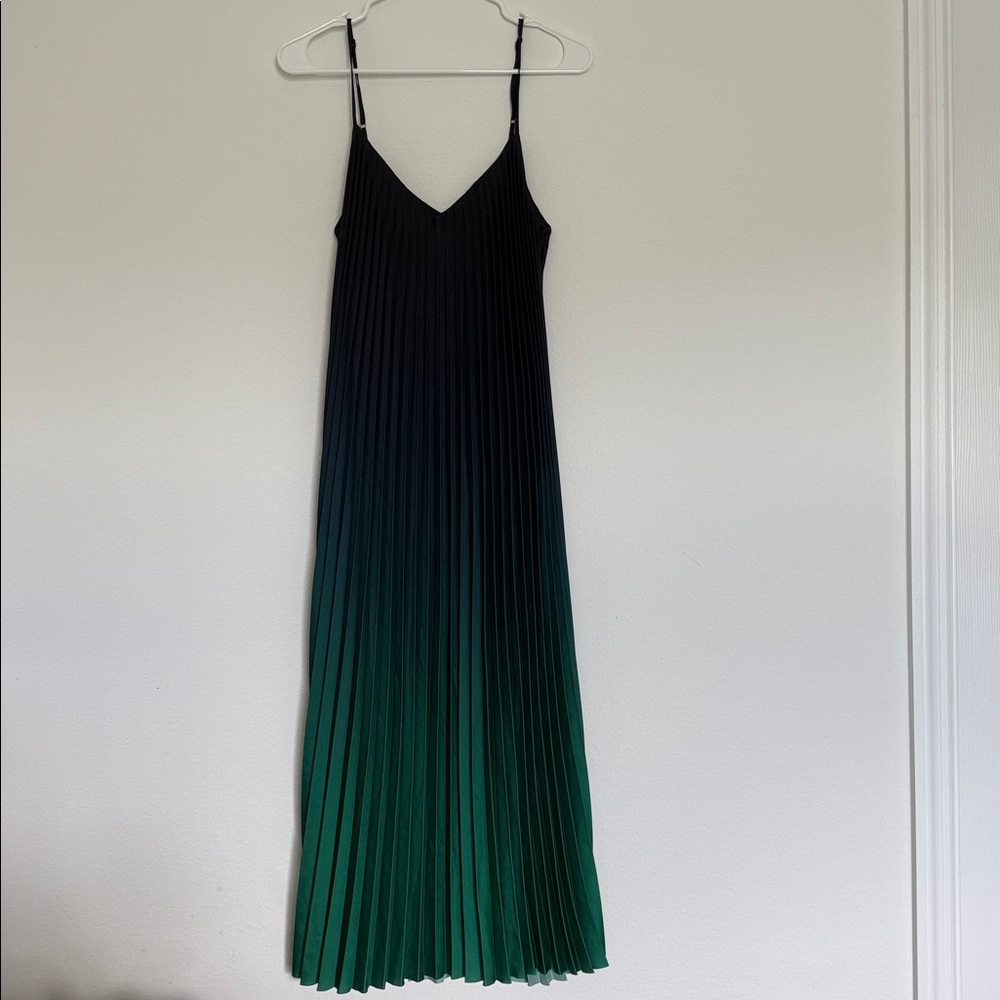 Banana Republic dip dye Pleated midi dress